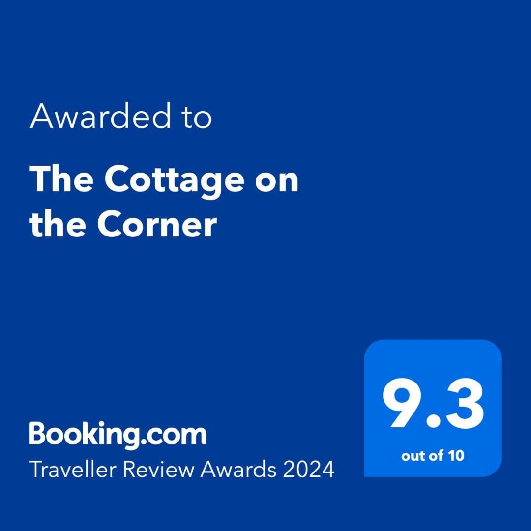 The Cottage On The Corner ヒメヴィル エクステリア 写真